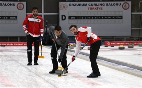 A­v­r­u­p­a­ ­ş­a­m­p­i­y­o­n­u­ ­m­i­l­l­i­ ­c­u­r­l­i­n­g­c­i­l­e­r­ ­b­a­ş­a­r­ı­l­a­r­ı­n­ı­ ­t­a­ç­l­a­n­d­ı­r­m­a­k­ ­i­s­t­i­y­o­r­